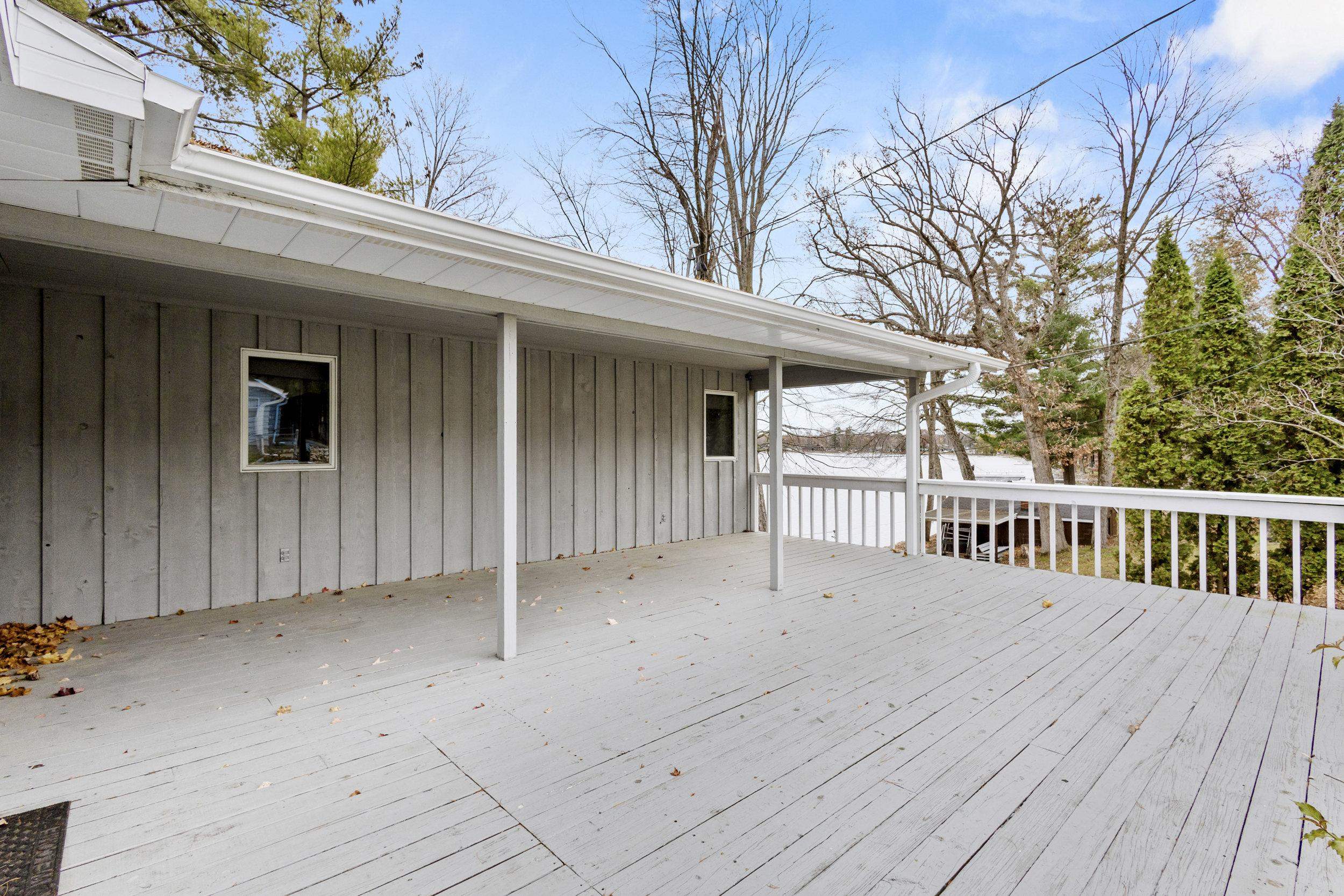 Clintonville, Wisconsin 54929, United States, 4 Bedrooms Bedrooms, ,2 BathroomsBathrooms,Residential,Active,242603