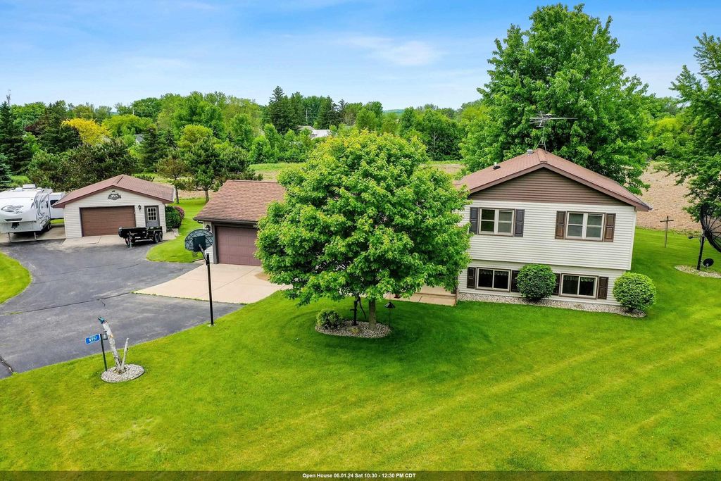 N951 RUPPEL Court, DALE, WI Single Family Home Property Listing