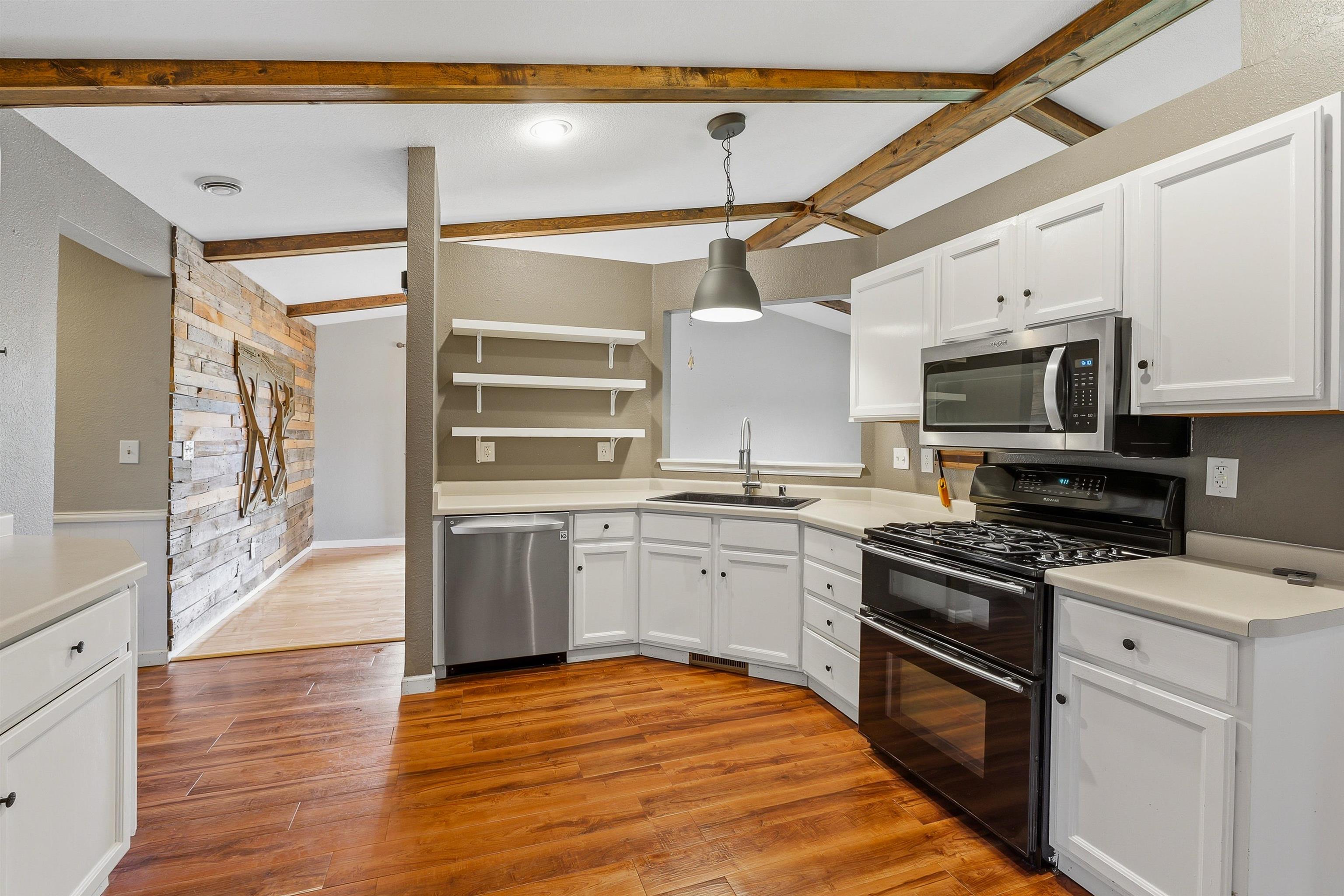 1115 SAWTELL Court