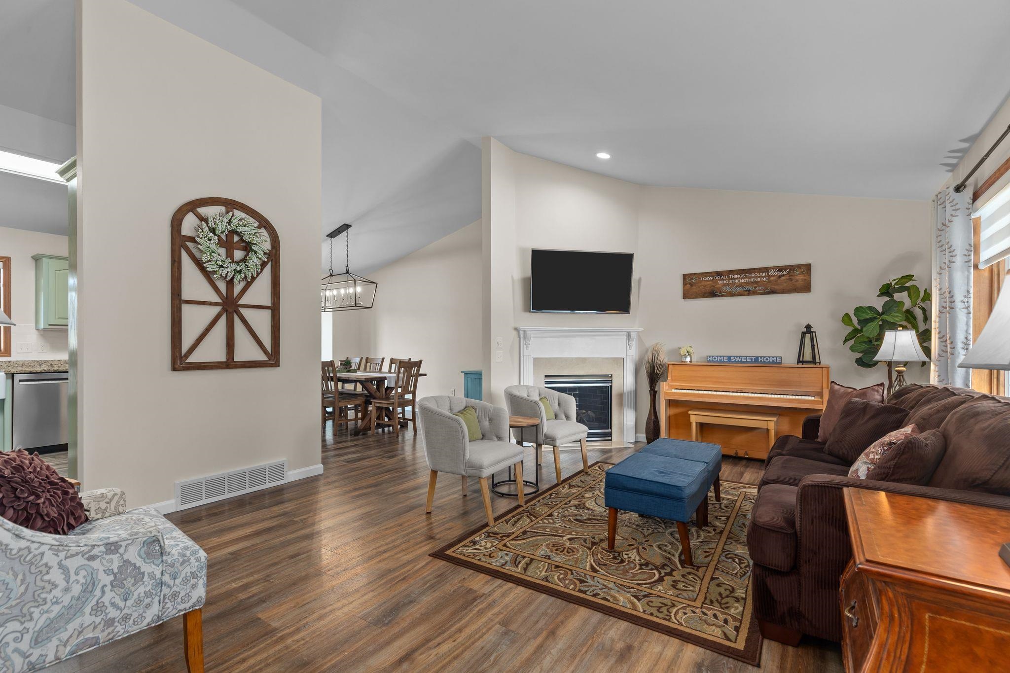 W5609 JOCHMANN Drive