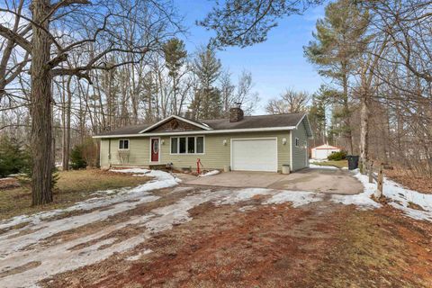 Photo of E8332 WEYAUWEGA Road, NEW LONDON, WI 54961 (MLS # 50321290)