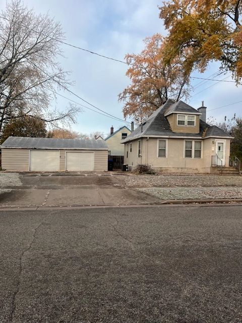 Photo of 2401 S JACKSON Street, APPLETON, WI 54915 (MLS # 50318793)