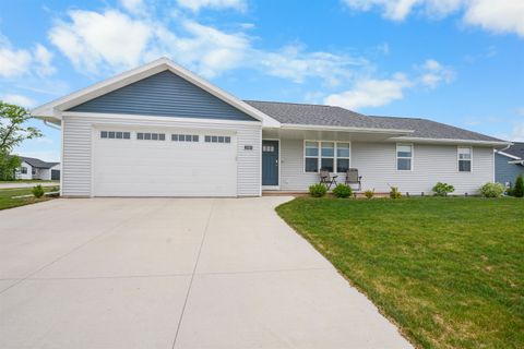 Photo of 3181 S WEILER Road, KAUKAUNA, WI 54130 (MLS # 50327230)