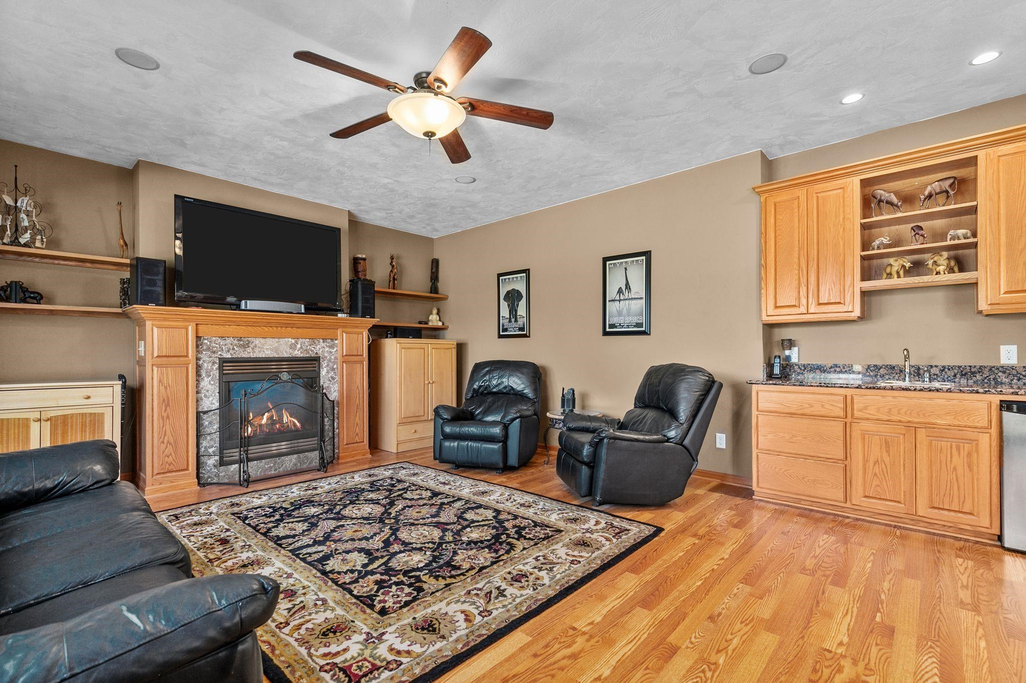 Sherwood, Wisconsin 54169, United States, 5 Bedrooms Bedrooms, ,5 BathroomsBathrooms,Residential,Active,192091