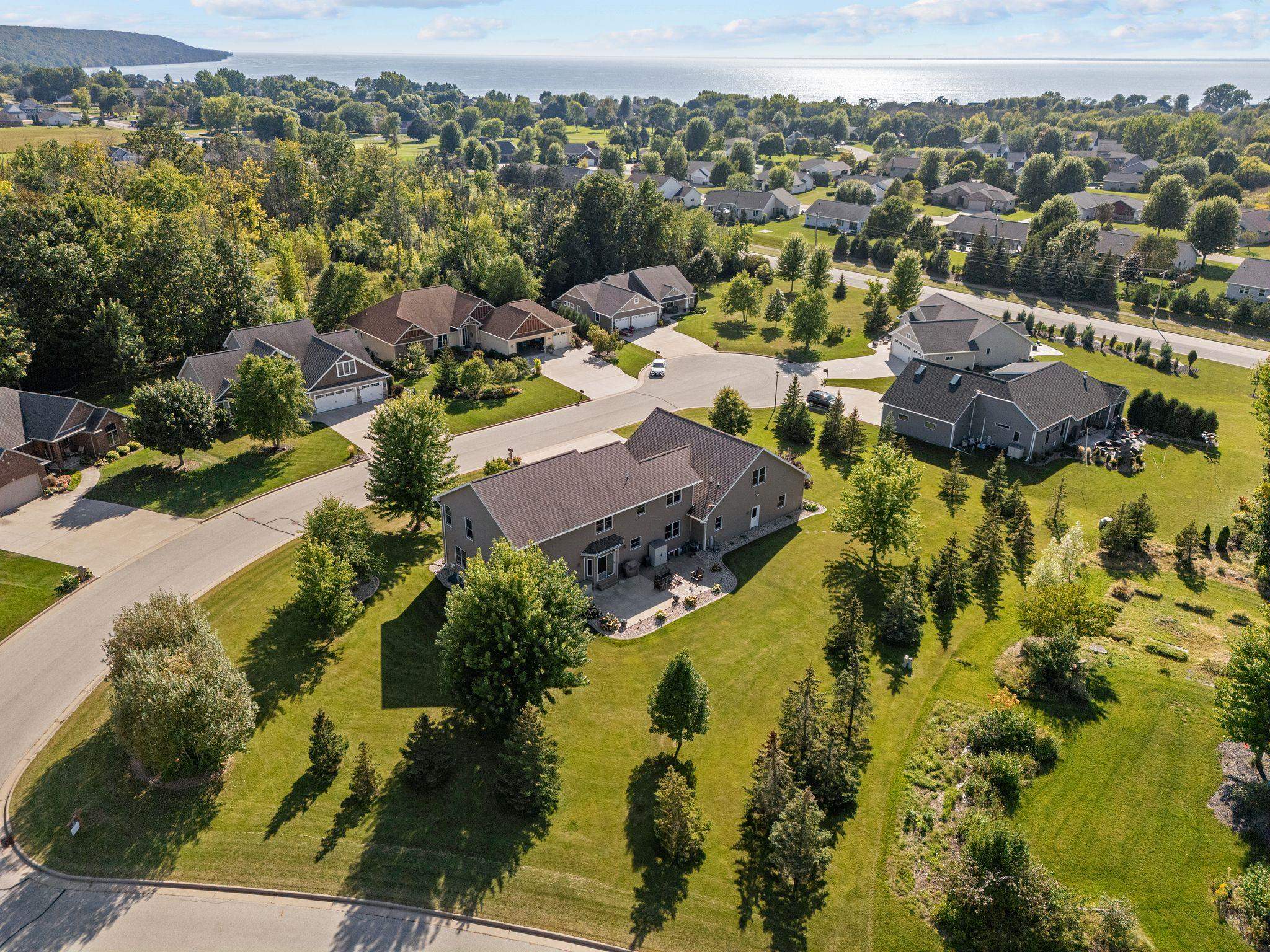 Sherwood, Wisconsin 54169, United States, 5 Bedrooms Bedrooms, ,5 BathroomsBathrooms,Residential,Active,192091