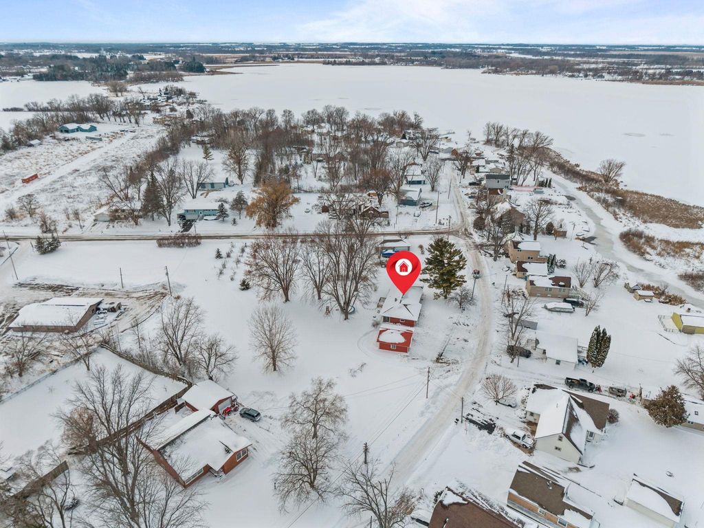 Photo of 5481 E REIGHMOOR Road, OMRO, WI 54963 (MLS # 50319160)