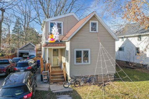 Photo of 1115 N RICHMOND Street, APPLETON, WI 54911 (MLS # 50318583)