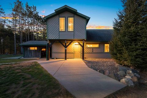 Photo of 7861 COUNTY RD E Rd, OCONTO FALLS, WI 54154 (MLS # 50318648)