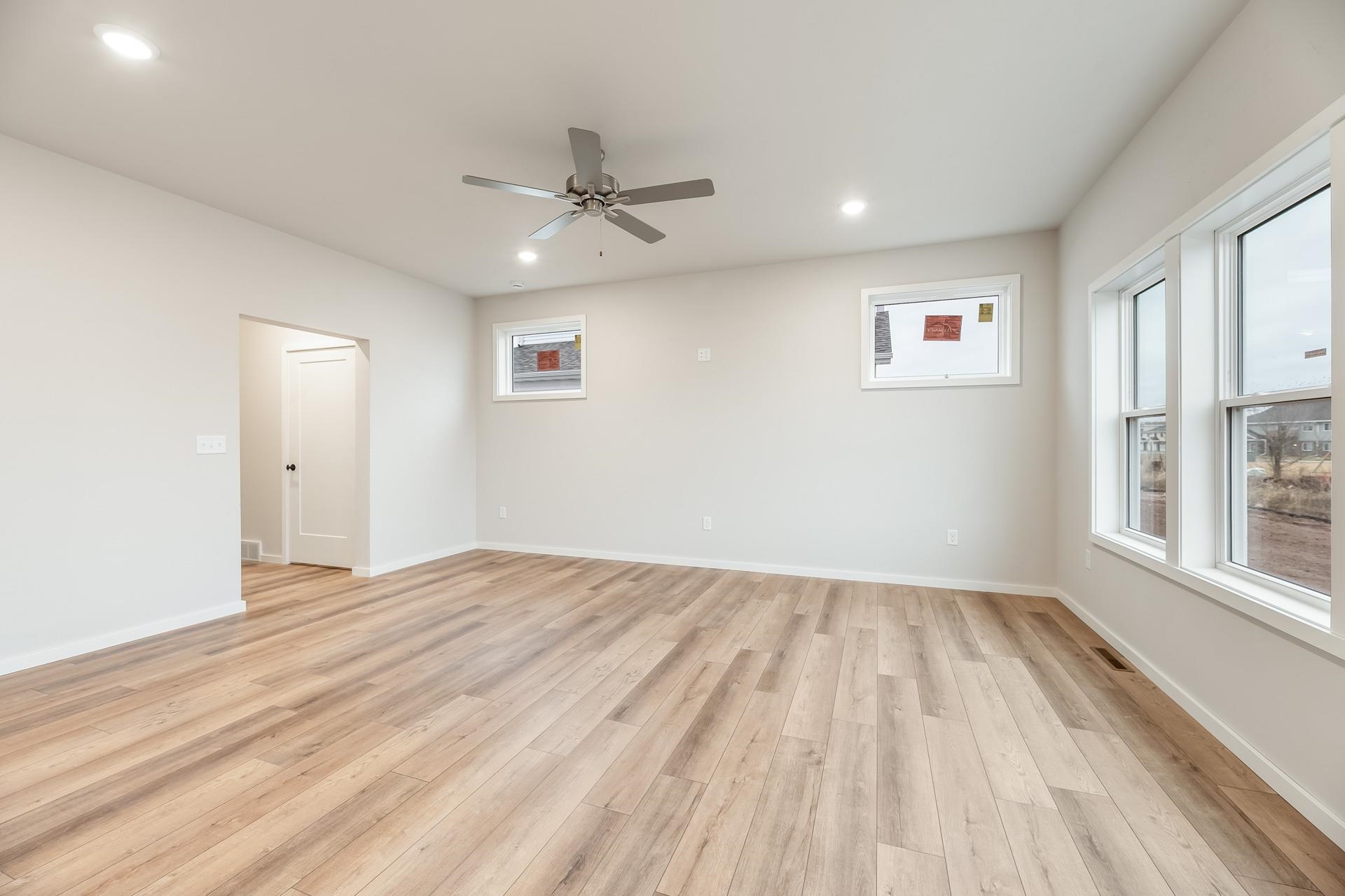 3731 E GLADIOLUS Place