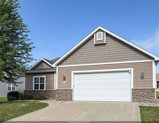 1636 OAK HOLLOW LN, NEENAH, WI 54956 - Image dfc44b6afd9f5727e2d254c8fe4820c3/2487993960