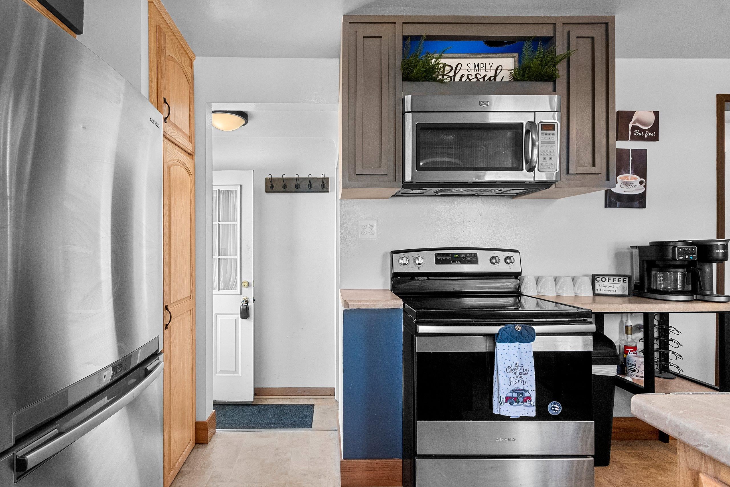 1242 LANGLADE Avenue