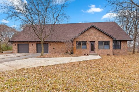 Photo of 3629 CREEKVIEW Road, GREEN BAY, WI 54115 (MLS # 50318532)
