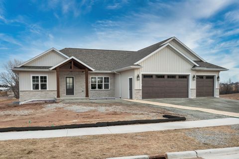 Photo of 4409 NATURE Ridge, HOWARD, WI 54313 (MLS # 50321882)