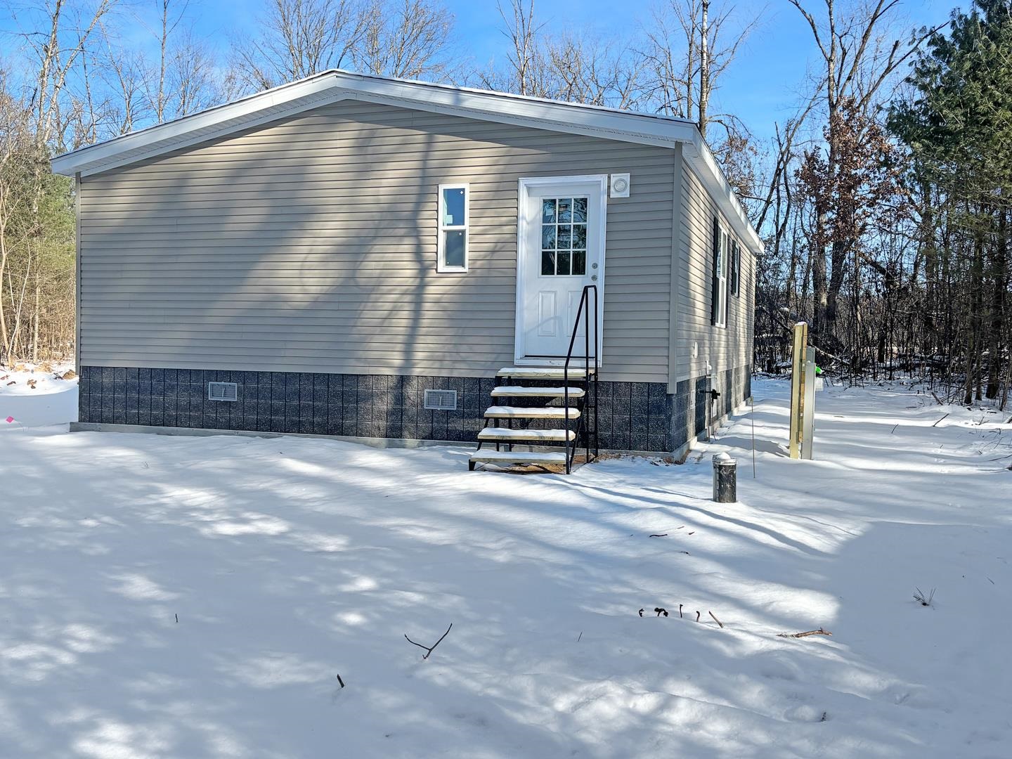 Friendship, Wisconsin 53934, United States, 2 Bedrooms Bedrooms, ,2 BathroomsBathrooms,Residential,Active,4768