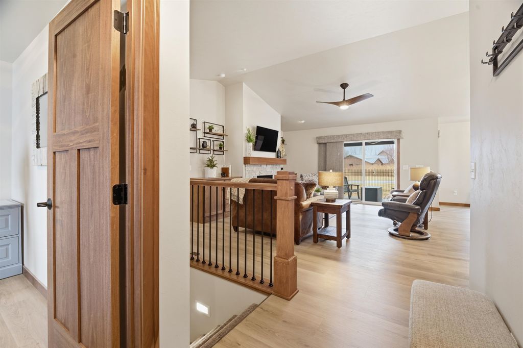 Photo of 2215 E HONEYGOLD Court, APPLETON, WI 54913 (MLS # 50322169)