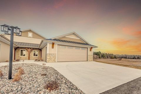 Photo of 2765 COUNTY ROAD EE, ABRAMS, WI 54101 (MLS # 50314451)