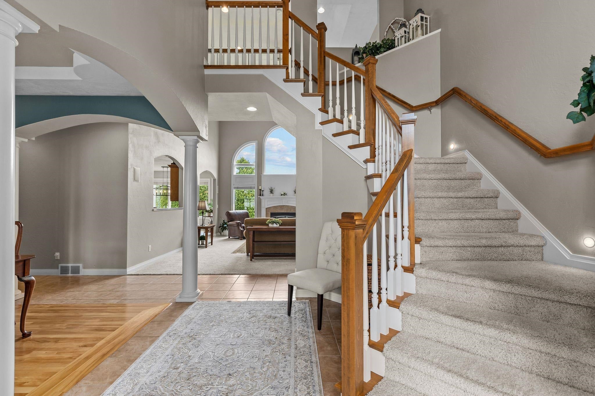 4916 N SILENTWIND Way