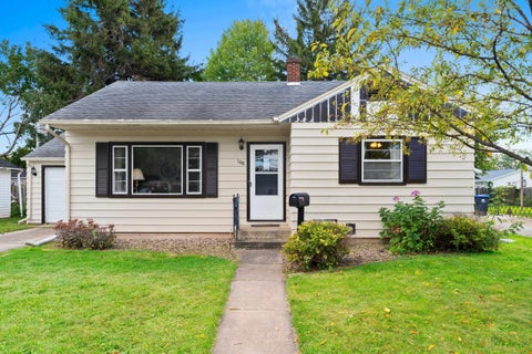 Photo of 108 KING Street, NEENAH, WI 54956 (MLS # 50332561)