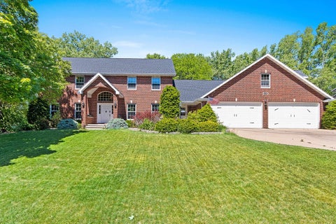 Photo of 2110 SHADY Lane, GREEN BAY, WI 54313 (MLS # 50327005)