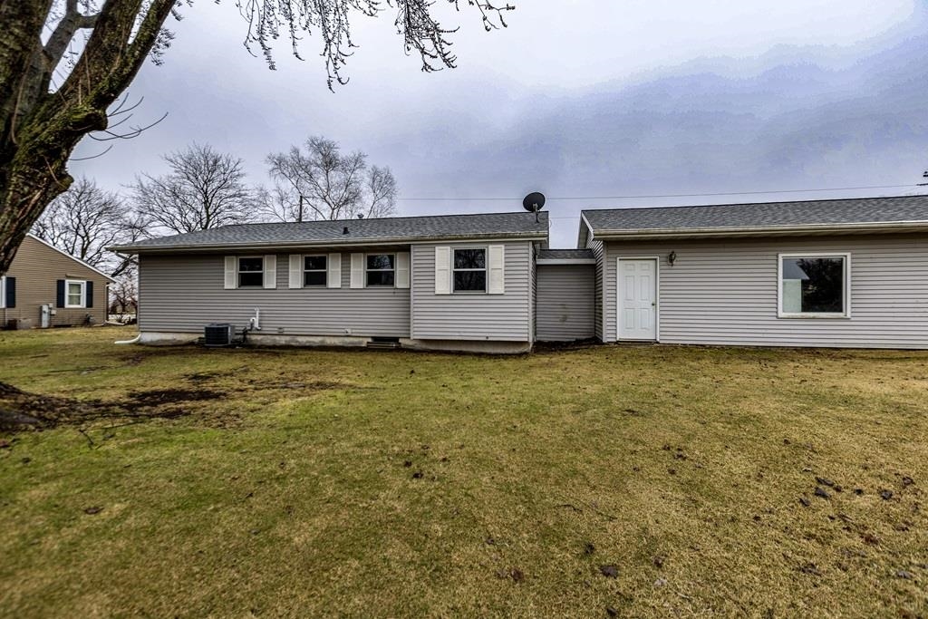 Collins, Wisconsin 54207, United States, 3 Bedrooms Bedrooms, ,1 BathroomBathrooms,Residential,Active,98902