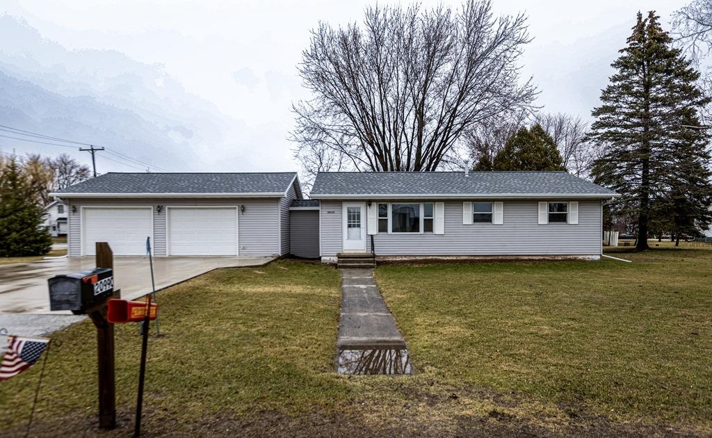 Collins, Wisconsin 54207, United States, 3 Bedrooms Bedrooms, ,1 BathroomBathrooms,Residential,Active,98902