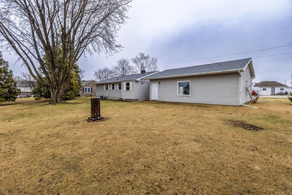 Collins, Wisconsin 54207, United States, 3 Bedrooms Bedrooms, ,1 BathroomBathrooms,Residential,Active,98902