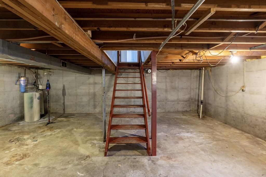 Collins, Wisconsin 54207, United States, 3 Bedrooms Bedrooms, ,1 BathroomBathrooms,Residential,Active,98902