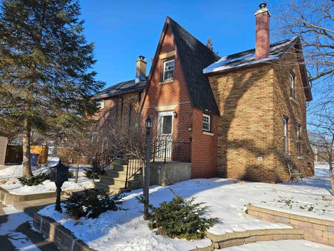 Photo of 1717 KNAPP Street, OSHKOSH, WI 54902 (MLS # 50320992)