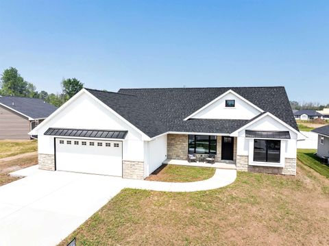 Photo of 2582 S STELLITA Circle, DE PERE, WI 54115 (MLS # 50316913)