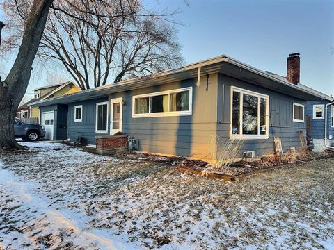 1204 GROVE Street OSHKOSH WI 54901