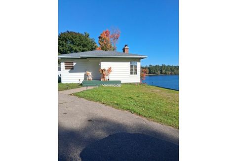Photo of 301 NORWAY Street, FLORENCE, WI 54121 (MLS # 50316661)