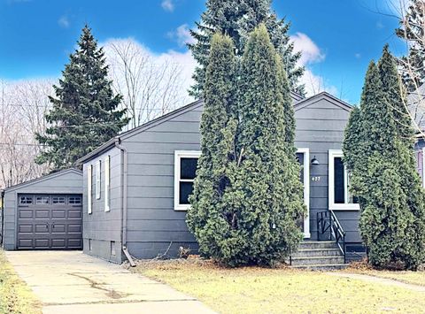 Photo of 477 S PARK Avenue, FOND DU LAC, WI 54935 (MLS # 50321499)