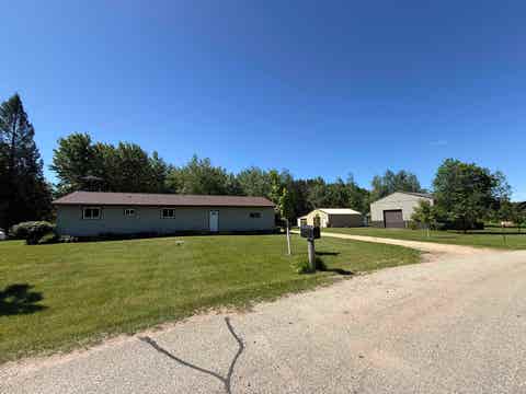 Photo of N6392 BLUEBERRY Road, GRESHAM, WI 54128 (MLS # 50327438)