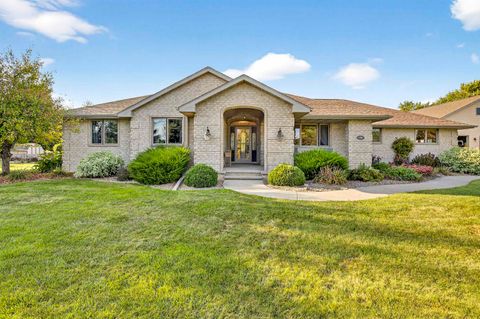 Photo of N3507 COUNTY RD E Rd, APPLETON, WI 54913 (MLS # 50316150)