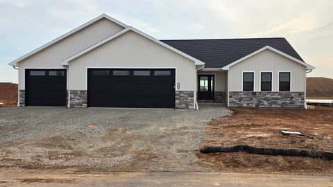 Photo of N9208 HOMESTEAD Lane, APPLETON, WI 54915 (MLS # 50321696)