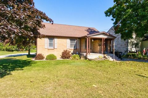 Photo of 1614 29TH Avenue, MENOMINEE, MI 49858 (MLS # 50316143)