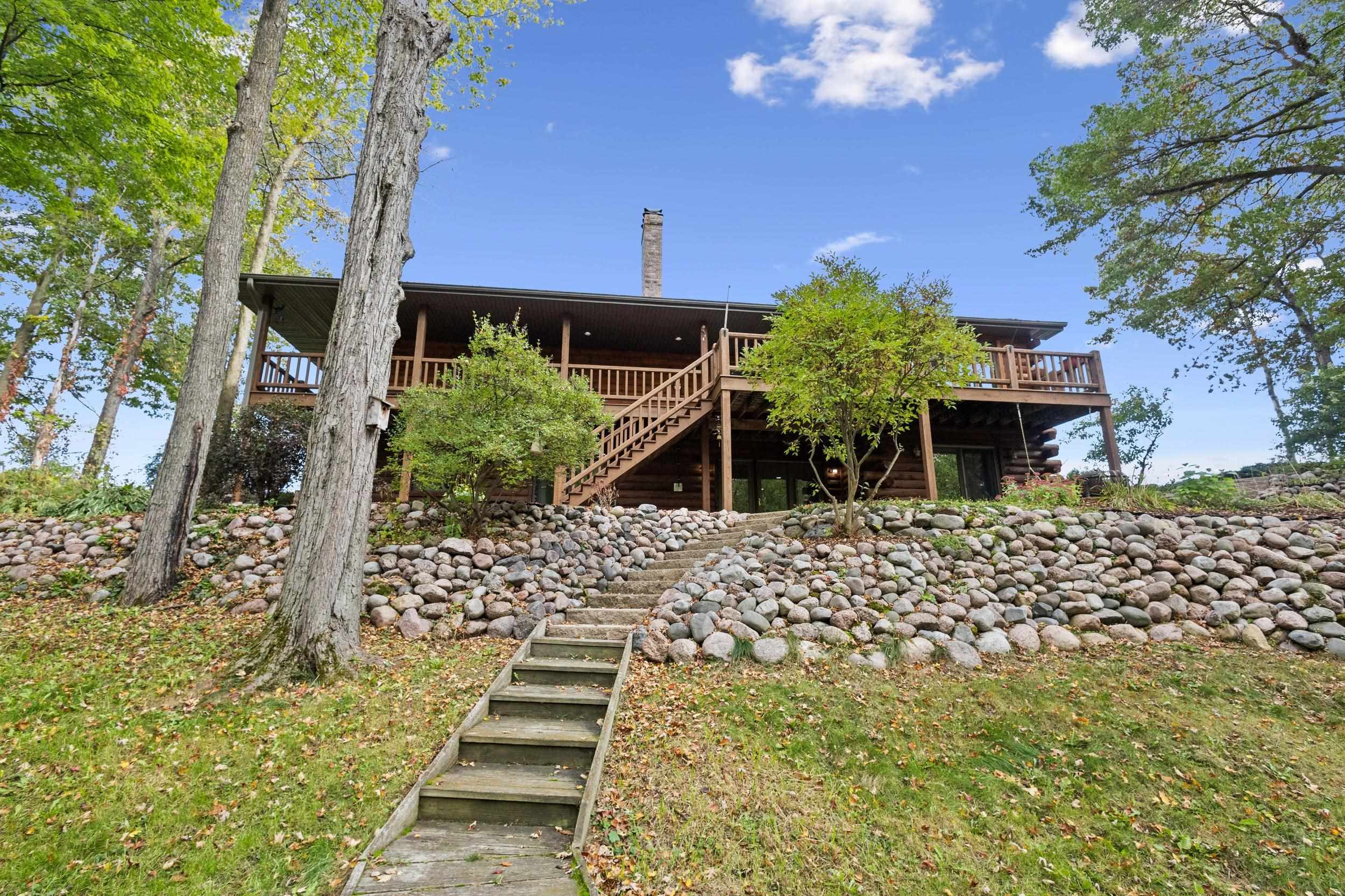 Embarrass, Wisconsin 54933, United States, 4 Bedrooms Bedrooms, ,3 BathroomsBathrooms,Residential,Active,223983