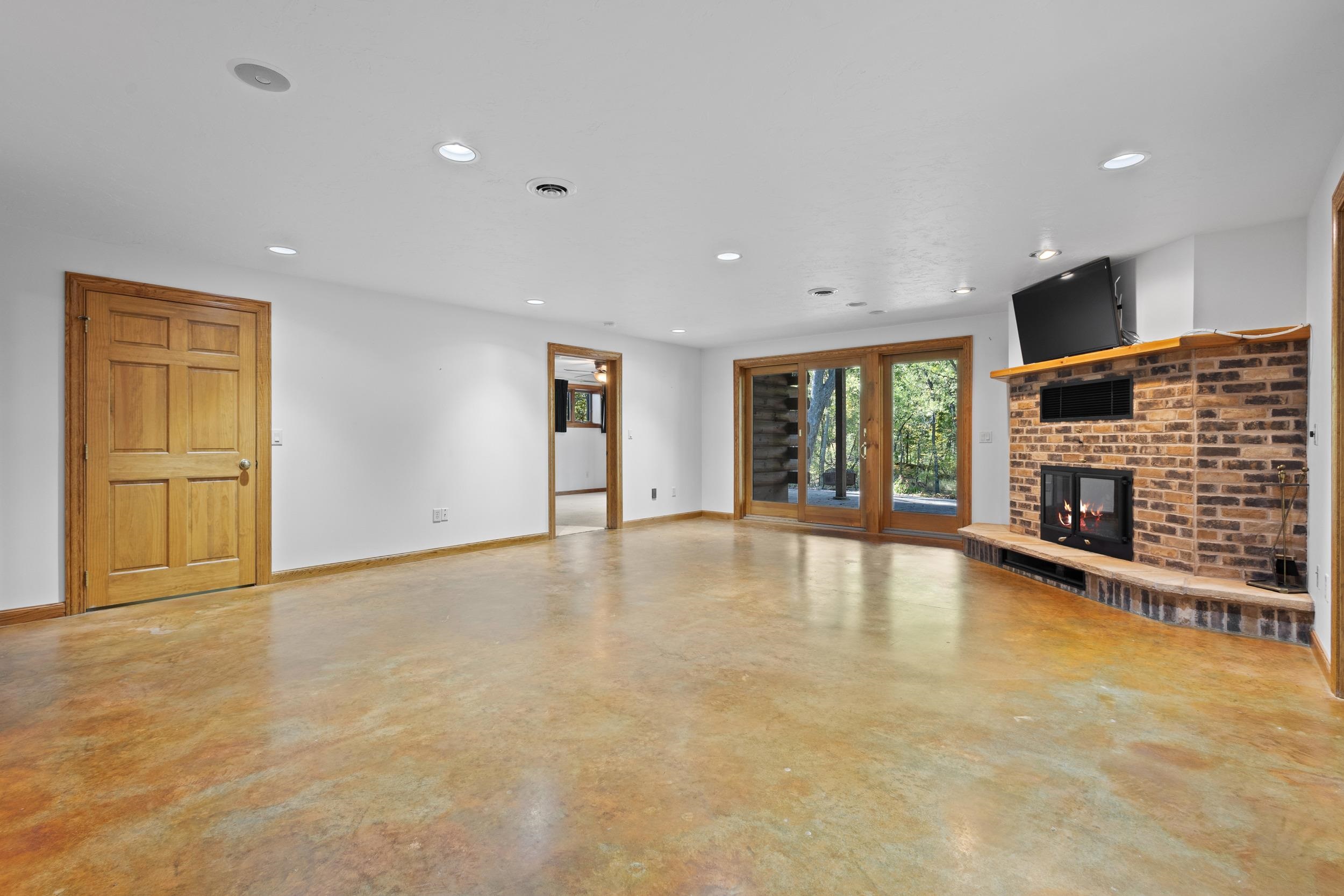 Embarrass, Wisconsin 54933, United States, 4 Bedrooms Bedrooms, ,3 BathroomsBathrooms,Residential,Active,223983