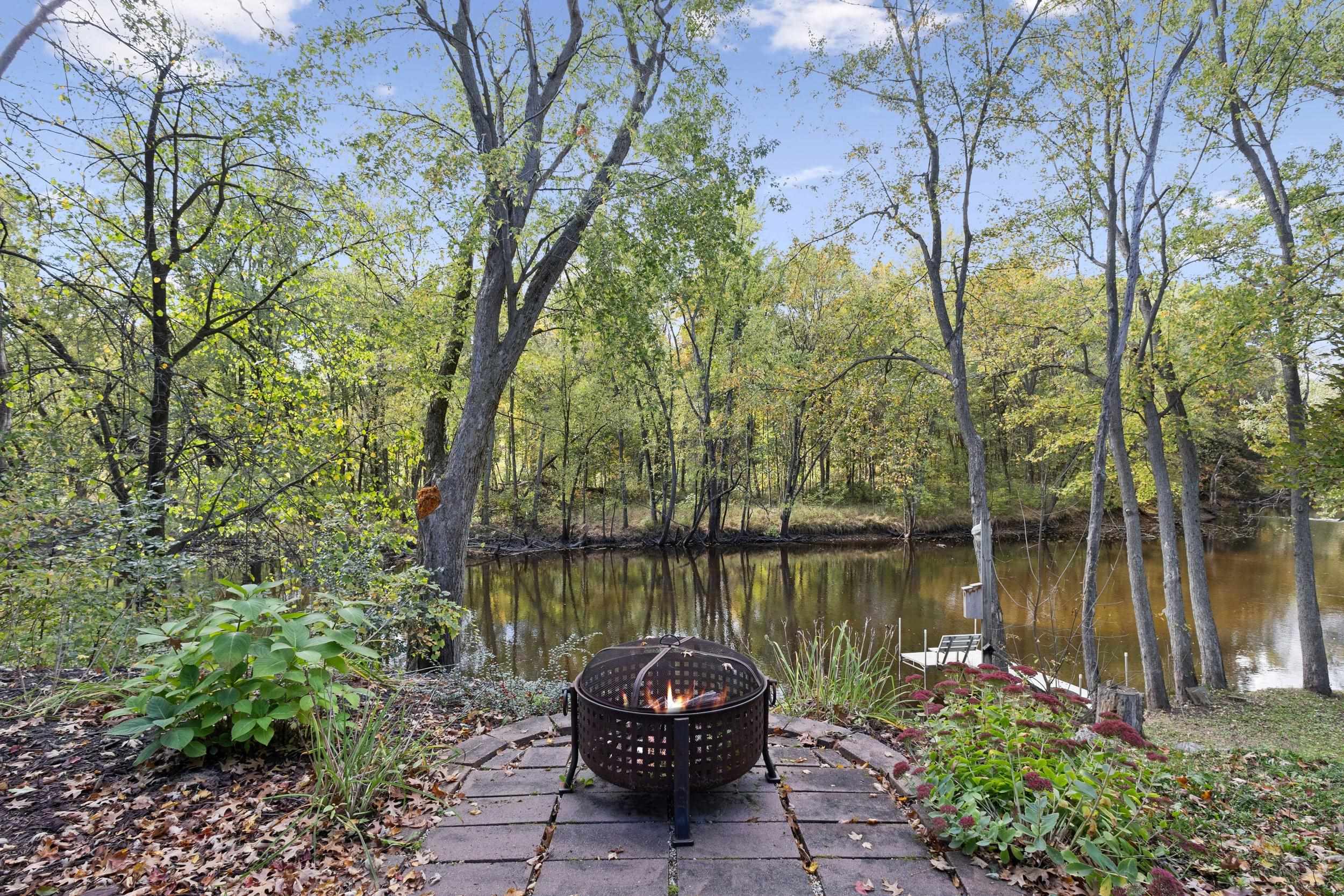 Embarrass, Wisconsin 54933, United States, 4 Bedrooms Bedrooms, ,3 BathroomsBathrooms,Residential,Active,223983