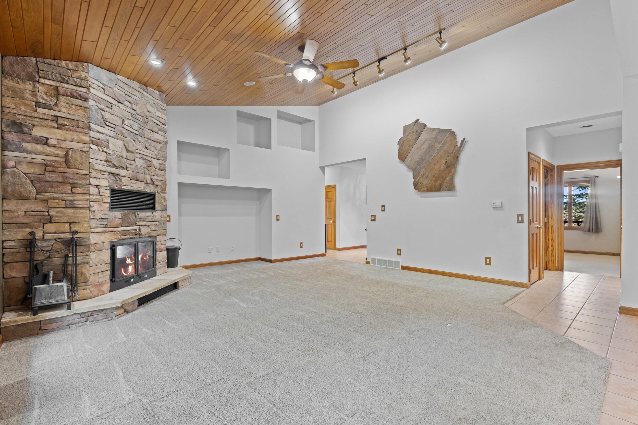 Embarrass, Wisconsin 54933, United States, 4 Bedrooms Bedrooms, ,3 BathroomsBathrooms,Residential,Active,223983