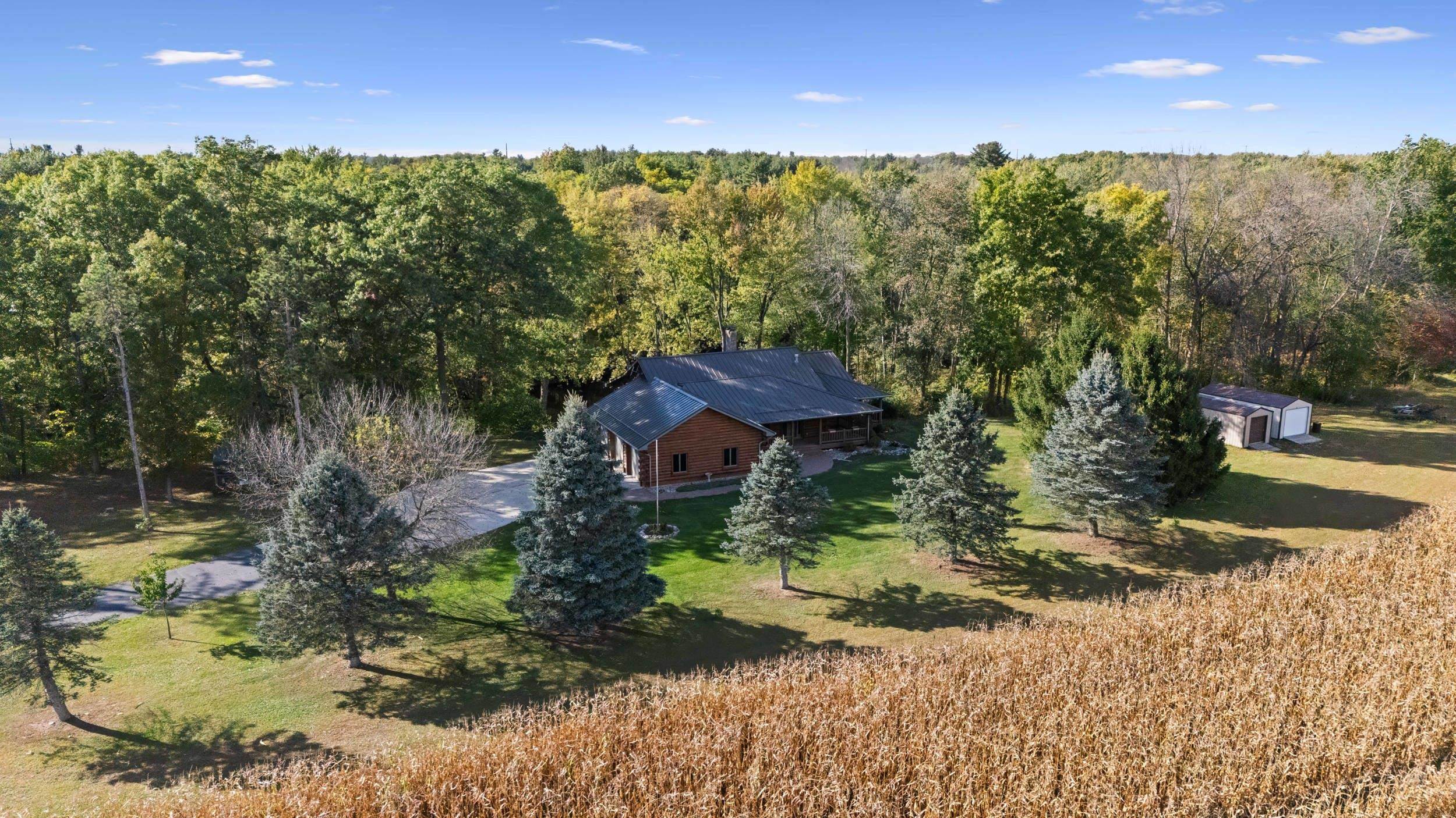 Embarrass, Wisconsin 54933, United States, 4 Bedrooms Bedrooms, ,3 BathroomsBathrooms,Residential,Active,223983