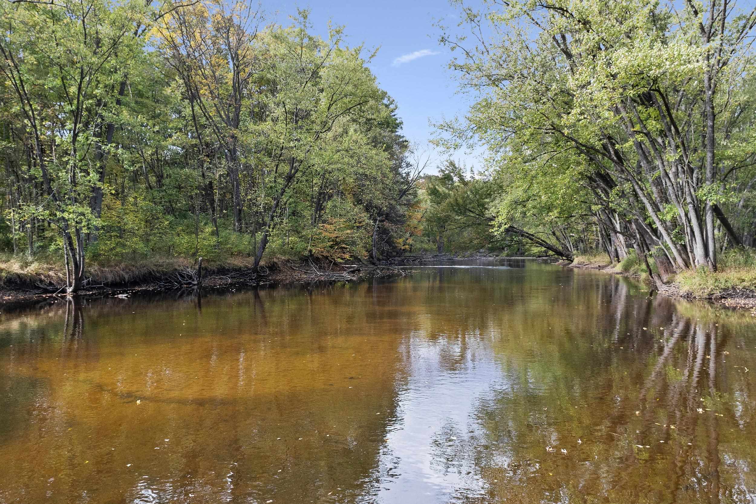 Embarrass, Wisconsin 54933, United States, 4 Bedrooms Bedrooms, ,3 BathroomsBathrooms,Residential,Active,223983