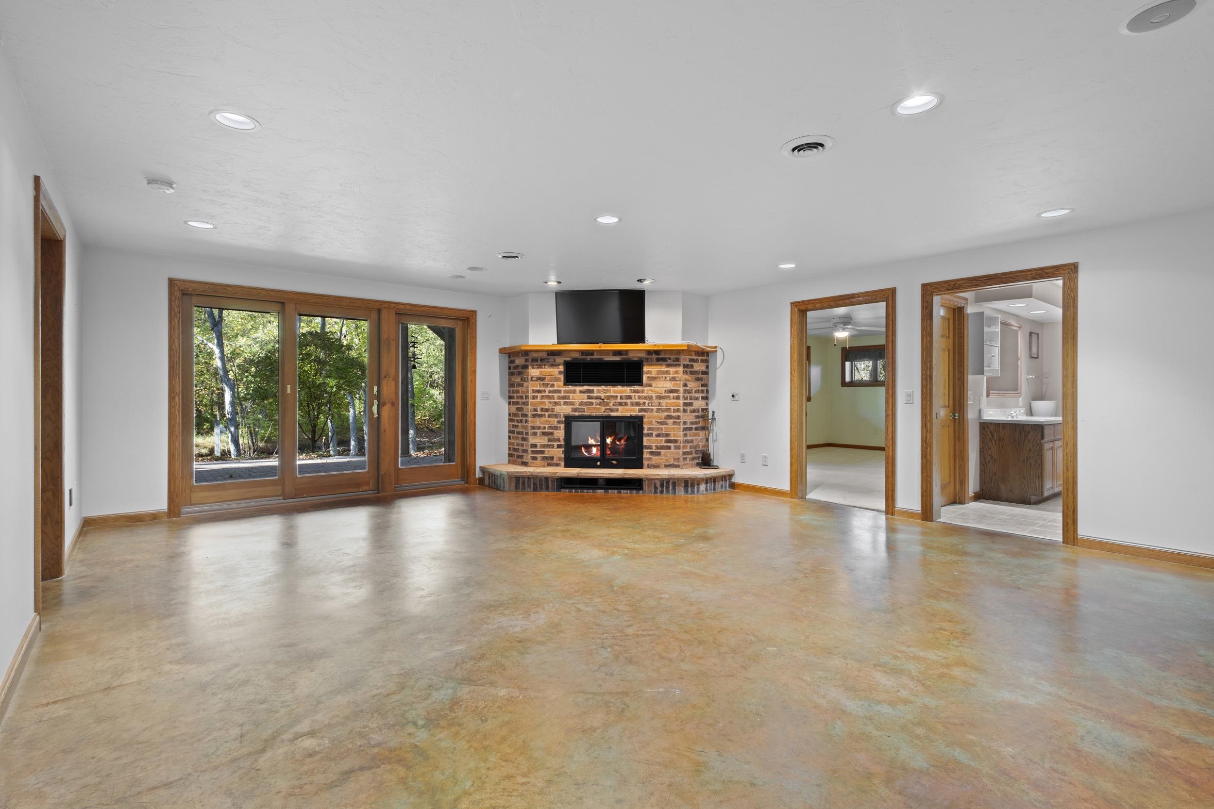 Embarrass, Wisconsin 54933, United States, 4 Bedrooms Bedrooms, ,3 BathroomsBathrooms,Residential,Active,223983