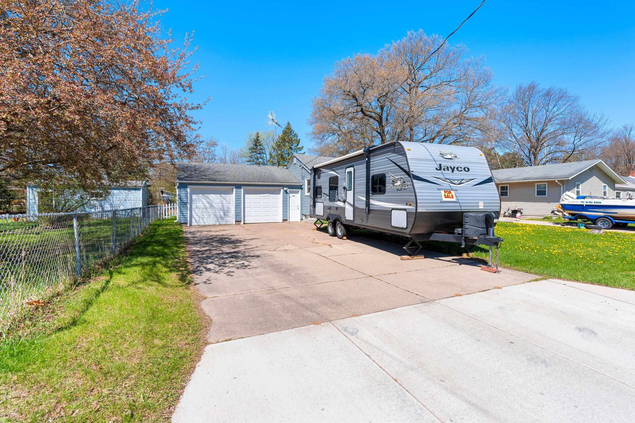 Shawano, Wisconsin 54166, United States, 2 Bedrooms Bedrooms, ,1 BathroomBathrooms,Residential,Active,126729