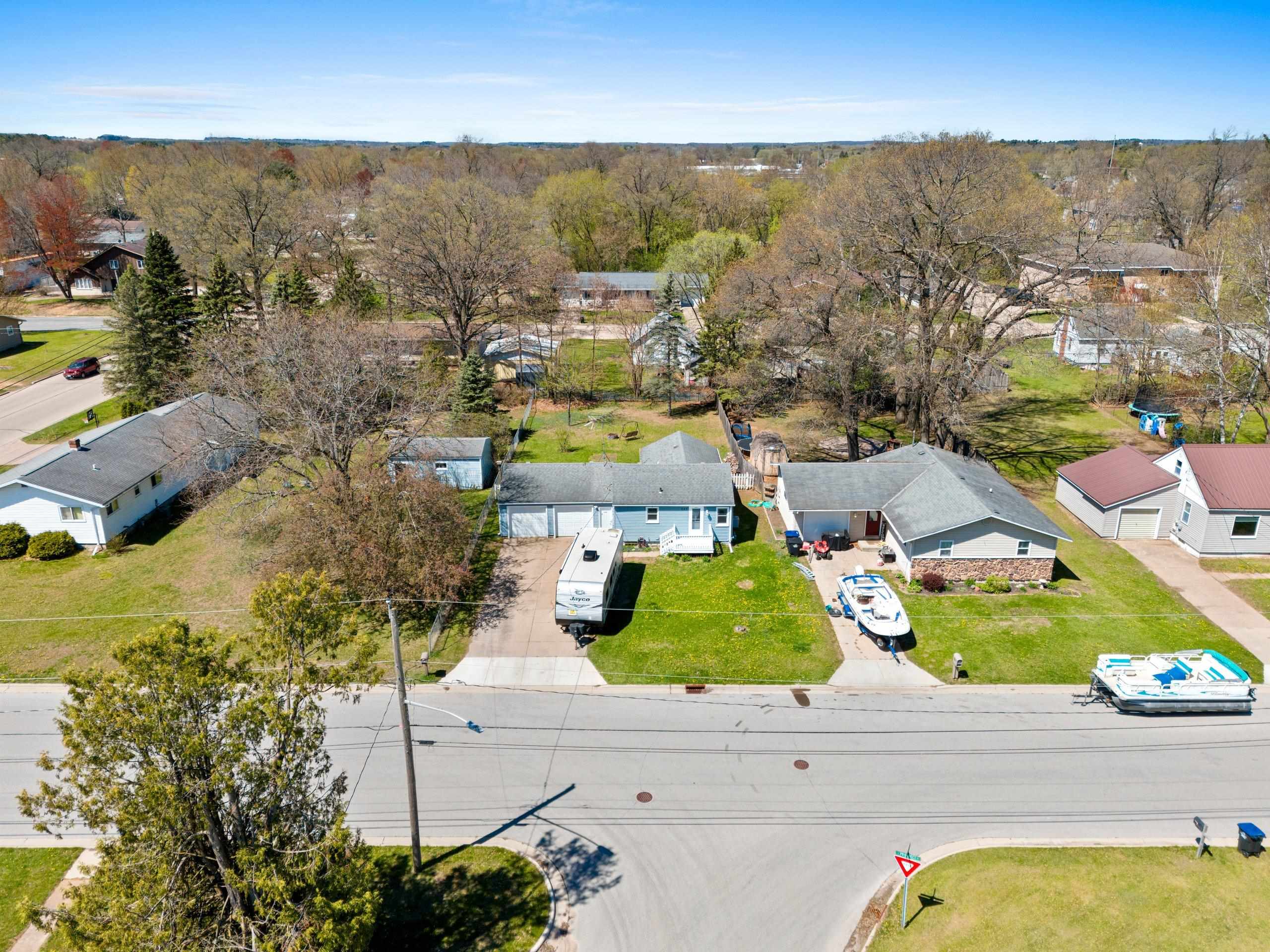 Shawano, Wisconsin 54166, United States, 2 Bedrooms Bedrooms, ,1 BathroomBathrooms,Residential,Active,126729