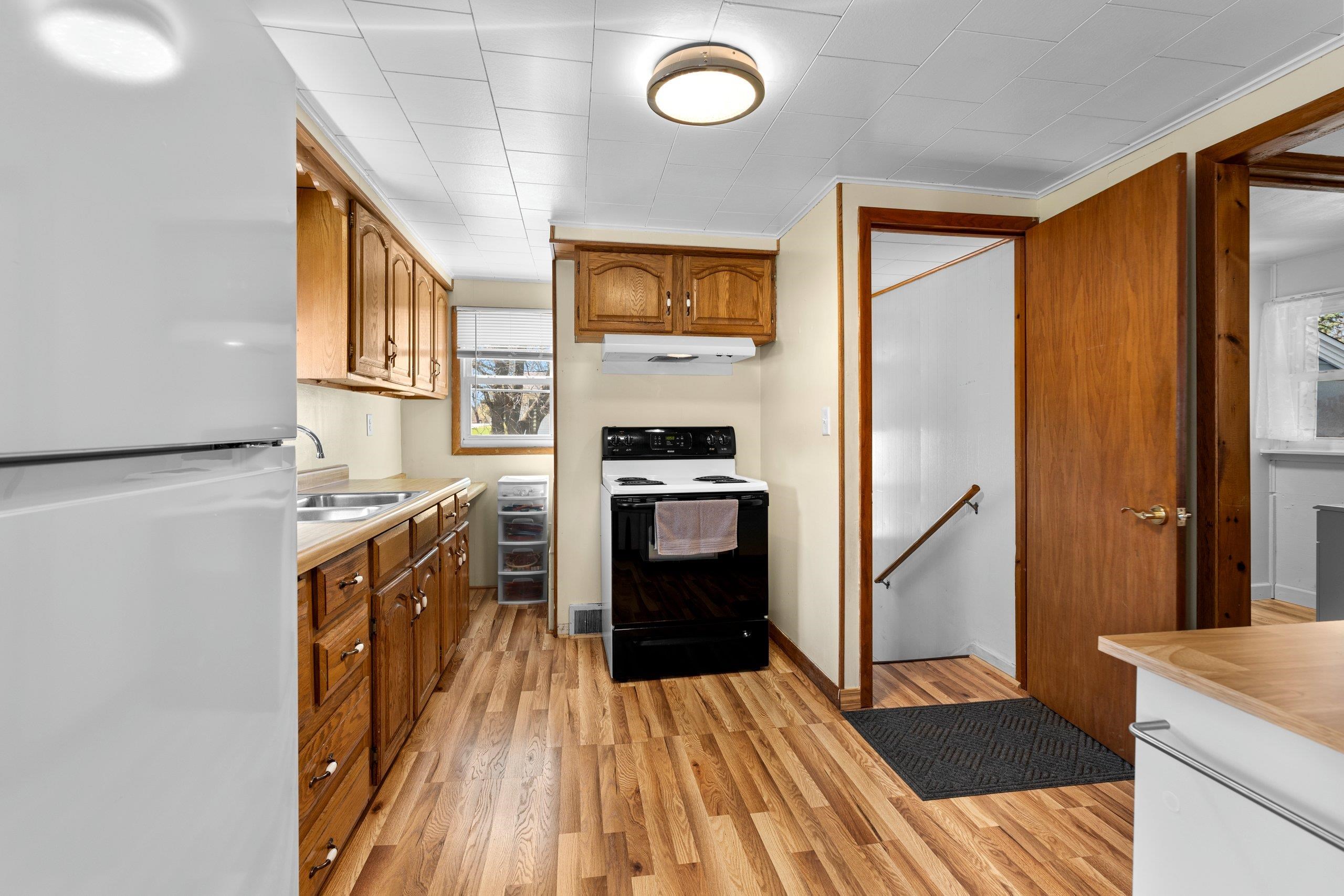 Shawano, Wisconsin 54166, United States, 2 Bedrooms Bedrooms, ,1 BathroomBathrooms,Residential,Active,126729