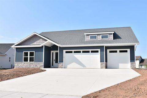 Photo of 3208 ECLIPSE Drive, GREEN BAY, WI 54311 (MLS # 50320541)