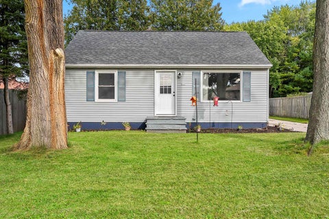 Photo of 822 ARDENNES Street, GREEN BAY, WI 54303 (MLS # 50332863)