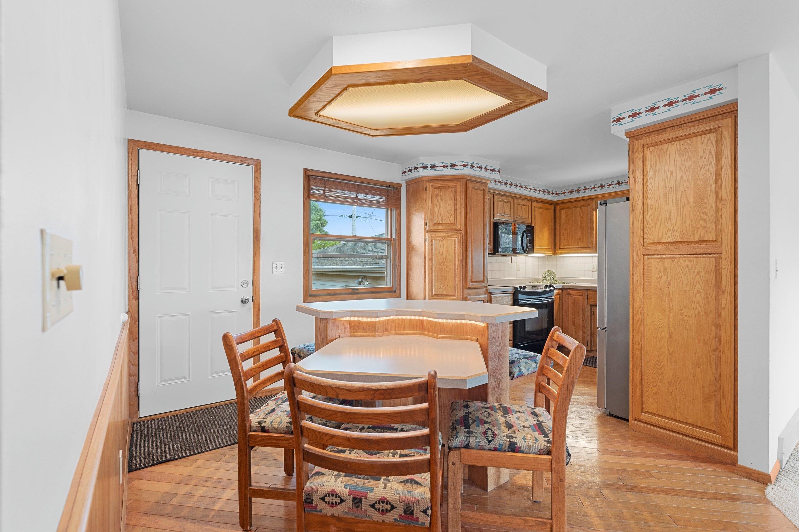 Combined Locks, Wisconsin 54113, United States, 3 Bedrooms Bedrooms, ,1 BathroomBathrooms,Residential,Active,158762