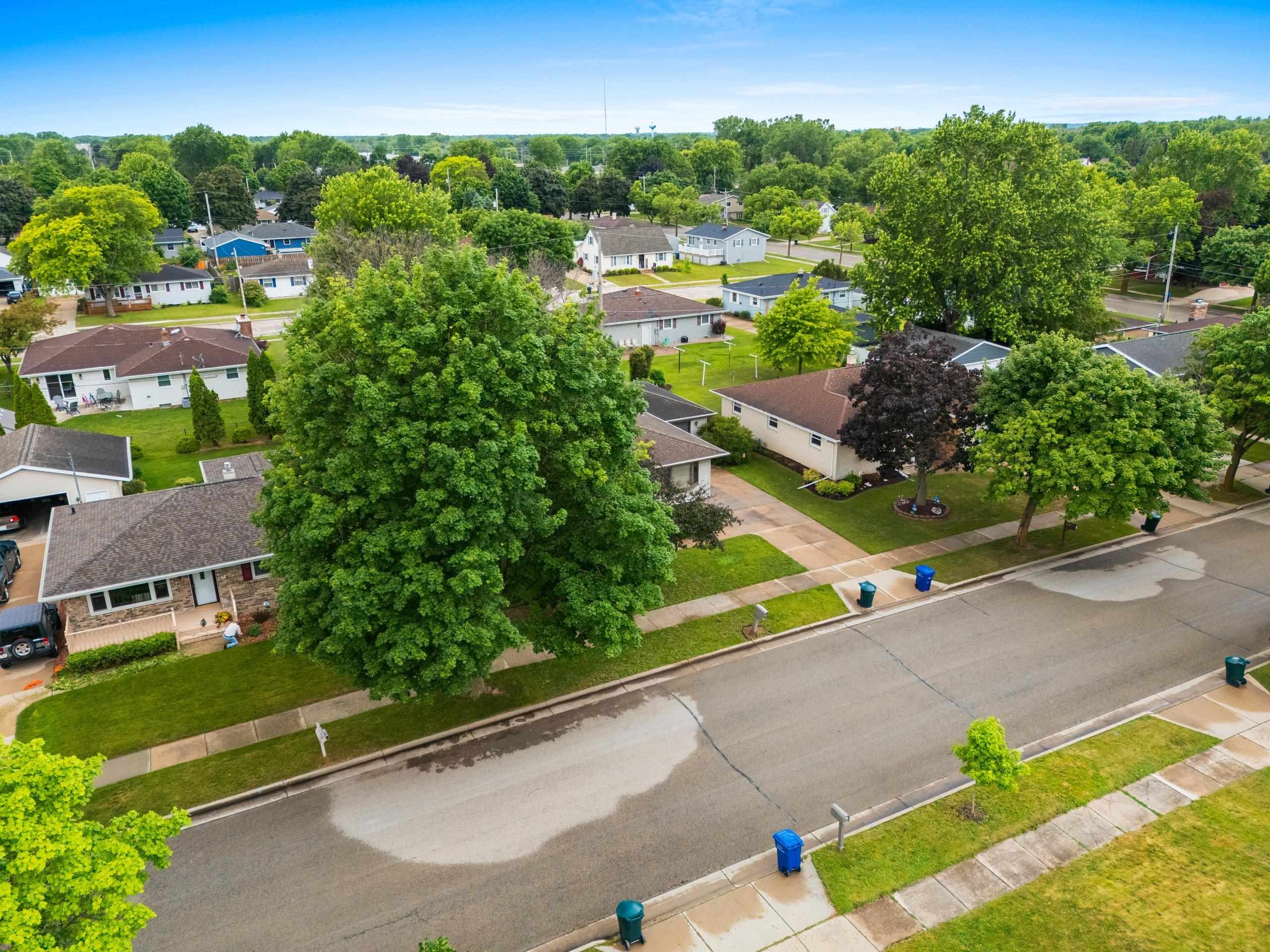 Combined Locks, Wisconsin 54113, United States, 3 Bedrooms Bedrooms, ,1 BathroomBathrooms,Residential,Active,158762